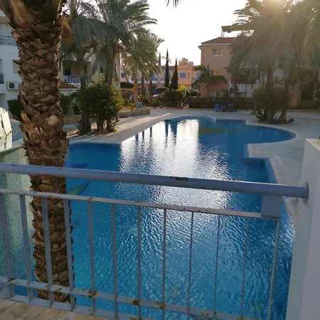 Apartment Iris Village, Near Kings Avenue Mall - By Imh Travel & Tours Paphos