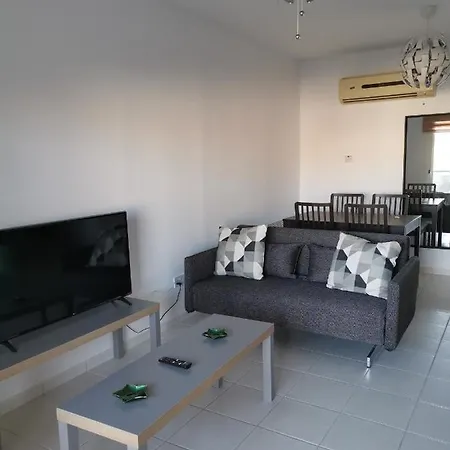 Апартаменты Iris Village, Near Kings Avenue Mall - By Imh Travel & Tours Пафос