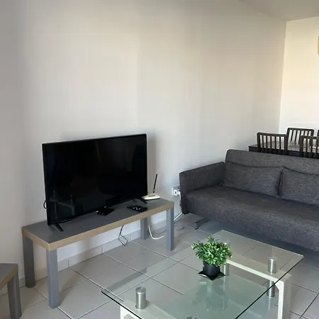 Appartement Iris Village, Near Kings Avenue Mall - By Imh Travel & Tours *