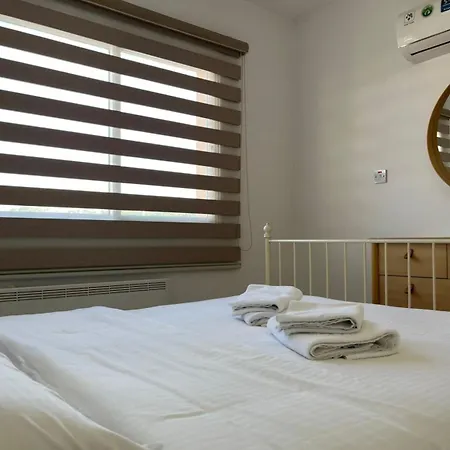 Appartement Iris Village, Near Kings Avenue Mall - By Imh Travel & Tours Paphos