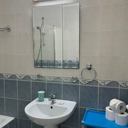 Appartement Iris Village, Near Kings Avenue Mall - By Imh Travel & Tours Paphos