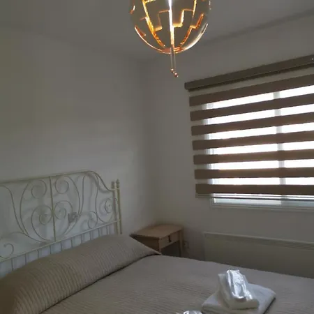 Iris Village, Near Kings Avenue Mall - By Imh Travel & Tours Апартаменты