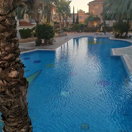 Appartamento Iris Village, Near Kings Avenue Mall - By Imh Travel & Tours Paphos