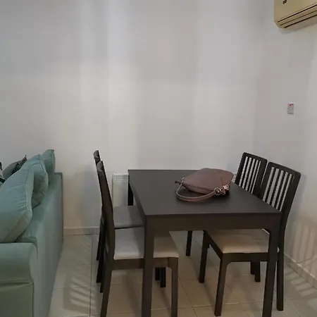 Appartamento Iris Village, Near Kings Avenue Mall - By Imh Travel & Tours Paphos