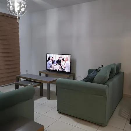 Iris Village, Near Kings Avenue Mall - By Imh Travel & Tours Appartamento Paphos