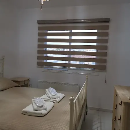 Appartamento Iris Village, Near Kings Avenue Mall - By Imh Travel & Tours *