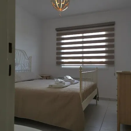 Appartamento Iris Village, Near Kings Avenue Mall - By Imh Travel & Tours Paphos