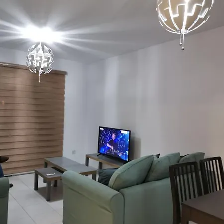 Appartamento Iris Village, Near Kings Avenue Mall - By Imh Travel & Tours Paphos