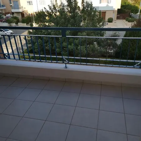 Appartamento Iris Village, Near Kings Avenue Mall - By Imh Travel & Tours Paphos